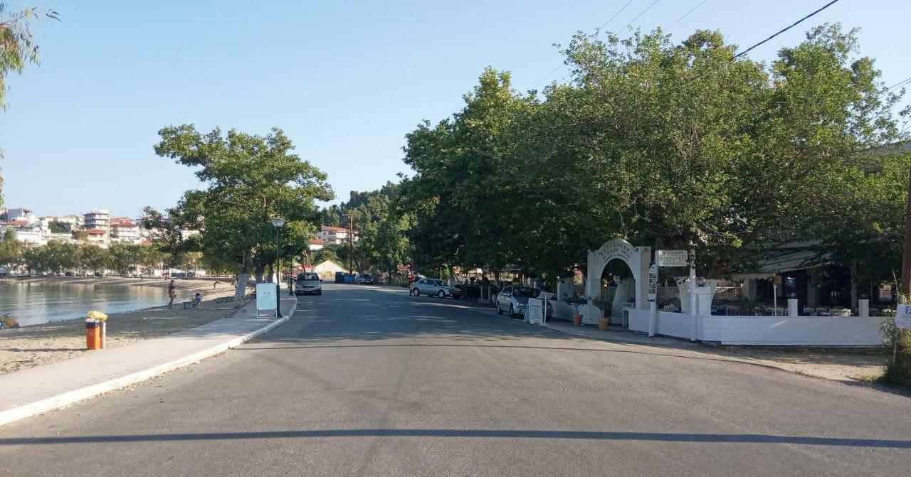 Villa Georgia Beach Neos Marmaras Exteriör bild
